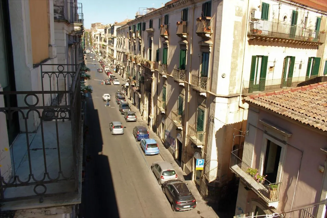B&B Terre Di Catania 2*,  Italy